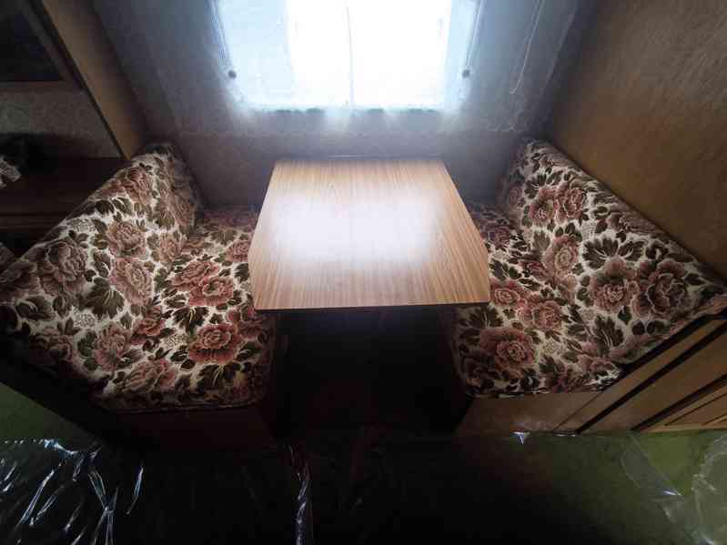 Chata na kolech. Pěkný Burstner na pevné stání, odvoz možný - foto 16