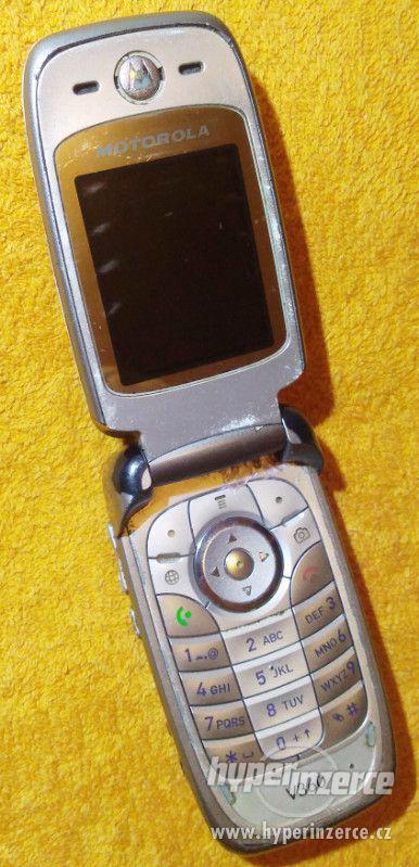 Výklopná Motorola V360 - k opravě nebo na náhradní díly!!! - foto 6