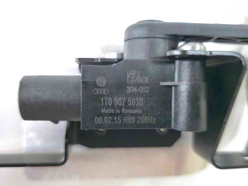Nové ORIGINÁL VW Group zadní čidlo snímač xenony 1K0941273N - foto 7
