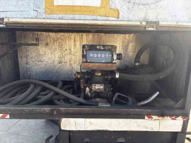 4.8m3 PHM cisterna 7.5t Avia A75 - foto 5