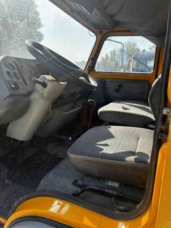4.8m3 PHM cisterna 7.5t Avia A75 - foto 9