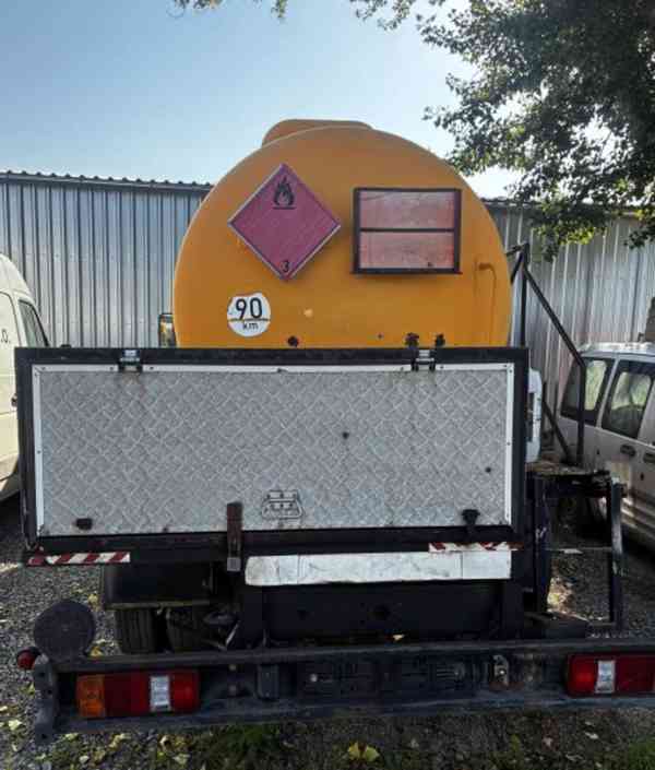 4.8m3 PHM cisterna 7.5t Avia A75 - foto 4