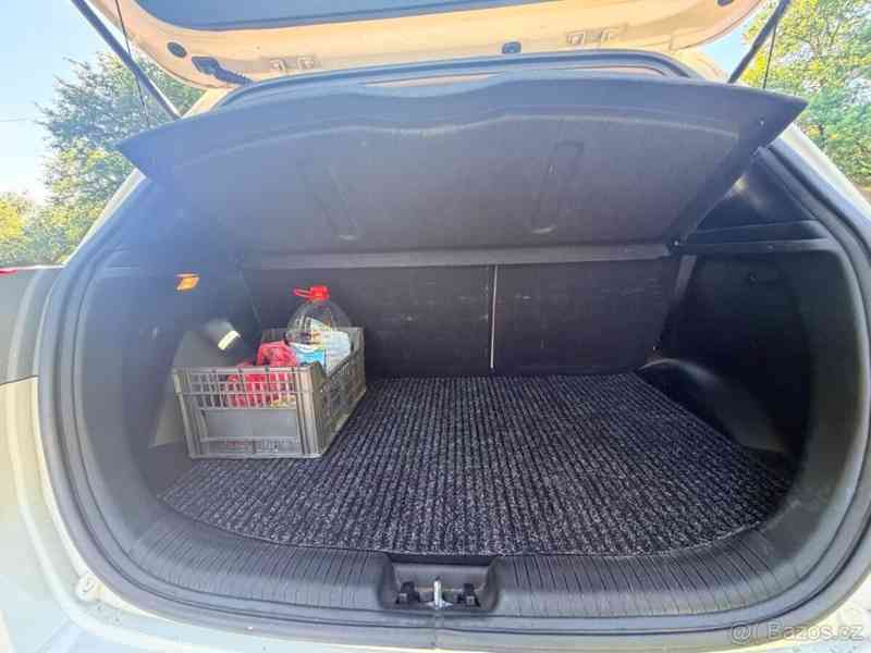 Hyundai ix20 1,6   91 kW, benzín, manuál – top - foto 4