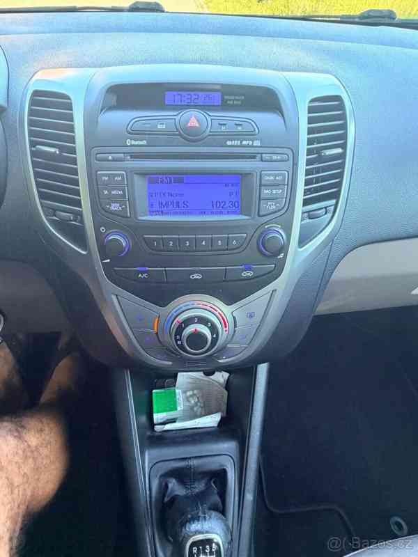 Hyundai ix20 1,6   91 kW, benzín, manuál – top - foto 7