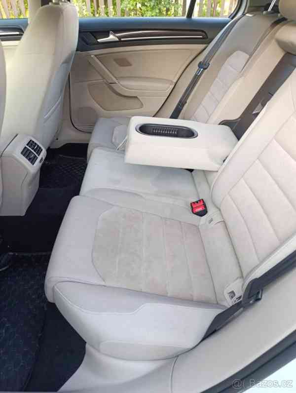 Volkswagen Golf 1,4   VII. - foto 15