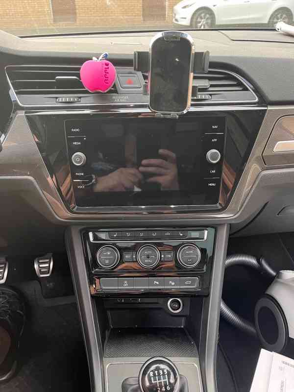 Volkswagen Touran, 1,6 TDI manuál, 3/2018, 180 000 km - foto 5