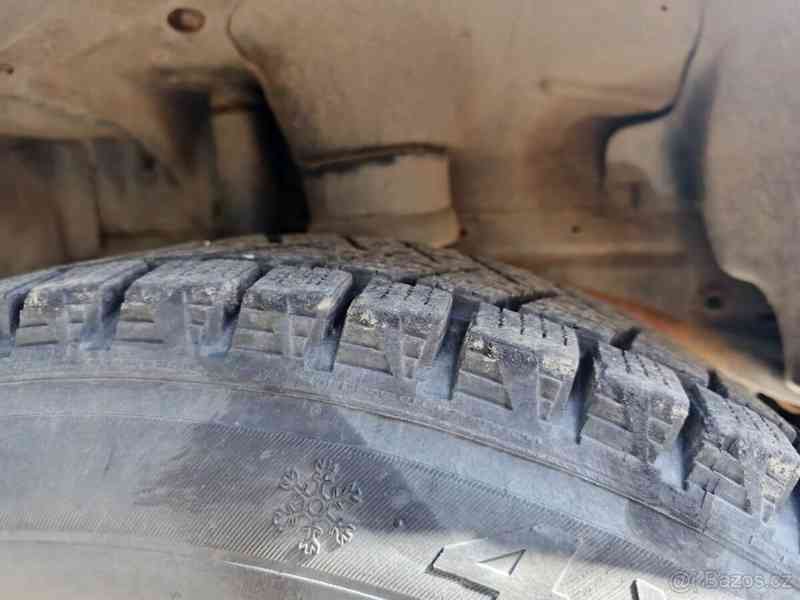 Jeep Grand Cherokee 2,7 - foto 18