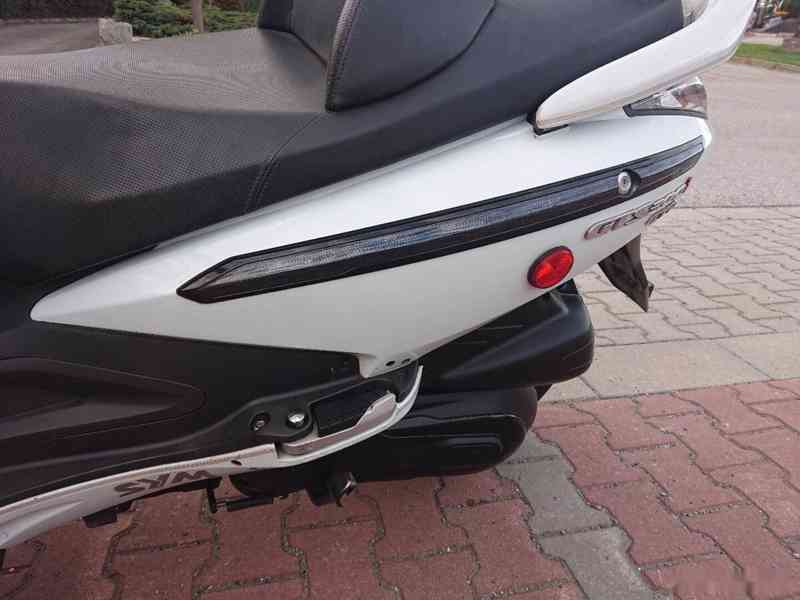 Sym GTS 300i Evo 2011 - foto 12