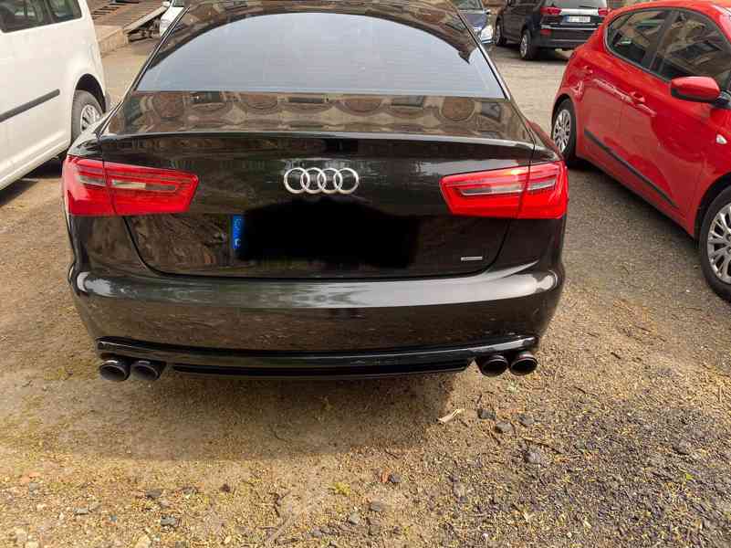 zadni spoiler naraznik audi a6 c7 s6 4G difuzor 4vyfuky - foto 1