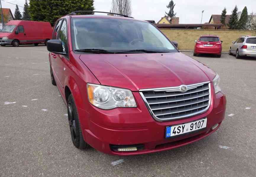 Chrysler Grand Voyager, 2,8CRDi NAVI-7MÍST AUTOMAT - foto 1