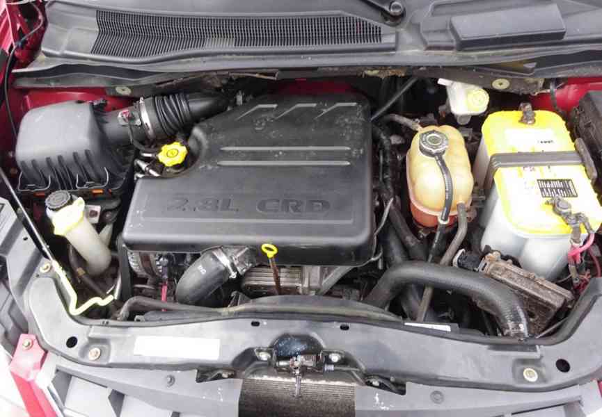 Chrysler Grand Voyager, 2,8CRDi NAVI-7MÍST AUTOMAT - foto 18