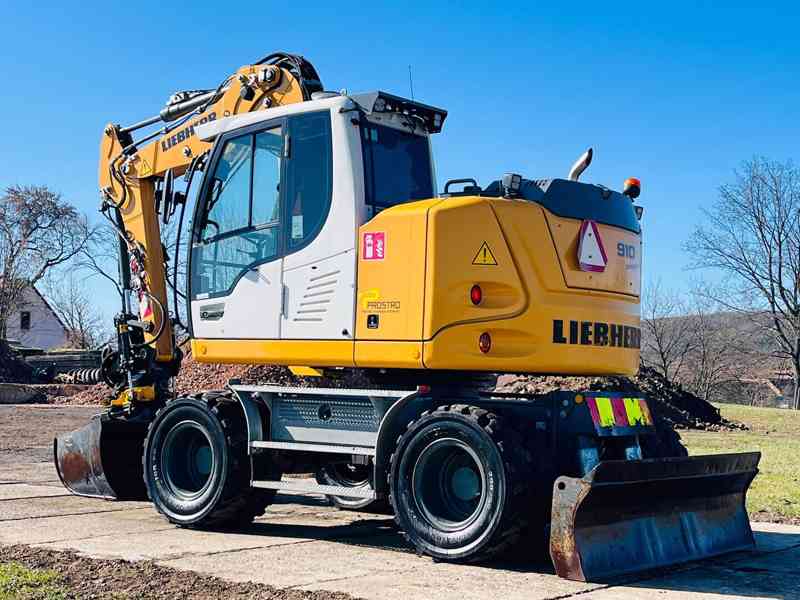 Kolové rypadlo Liebherr A910 (Možnost leasingu) - foto 3