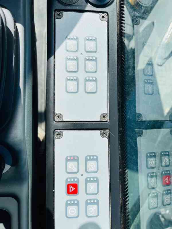 Kolové rypadlo Liebherr A910 (Možnost leasingu) - foto 11