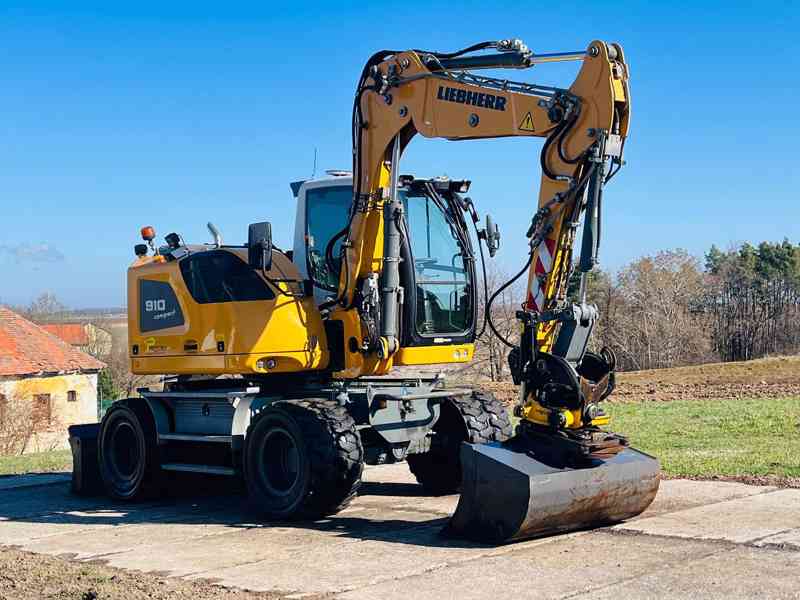 Kolové rypadlo Liebherr A910 (Možnost leasingu) - foto 6