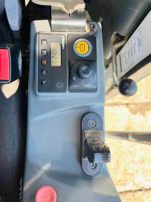 Kolové rypadlo Liebherr A910 (Možnost leasingu) - foto 16