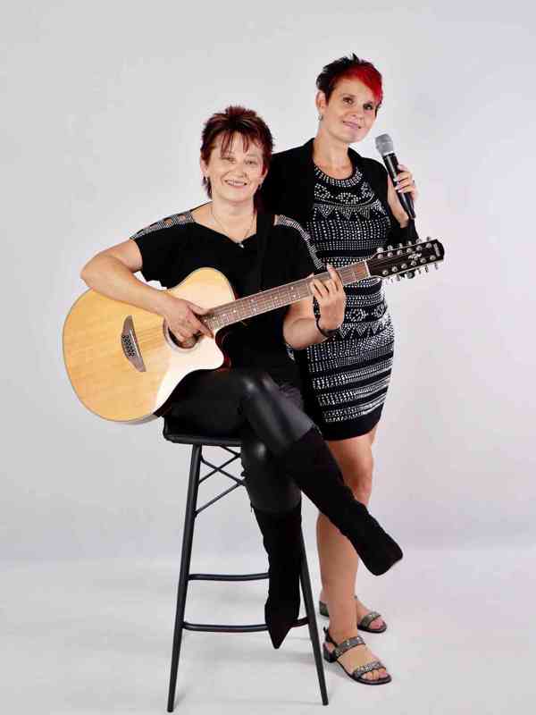 Hudební duo REBELKY
