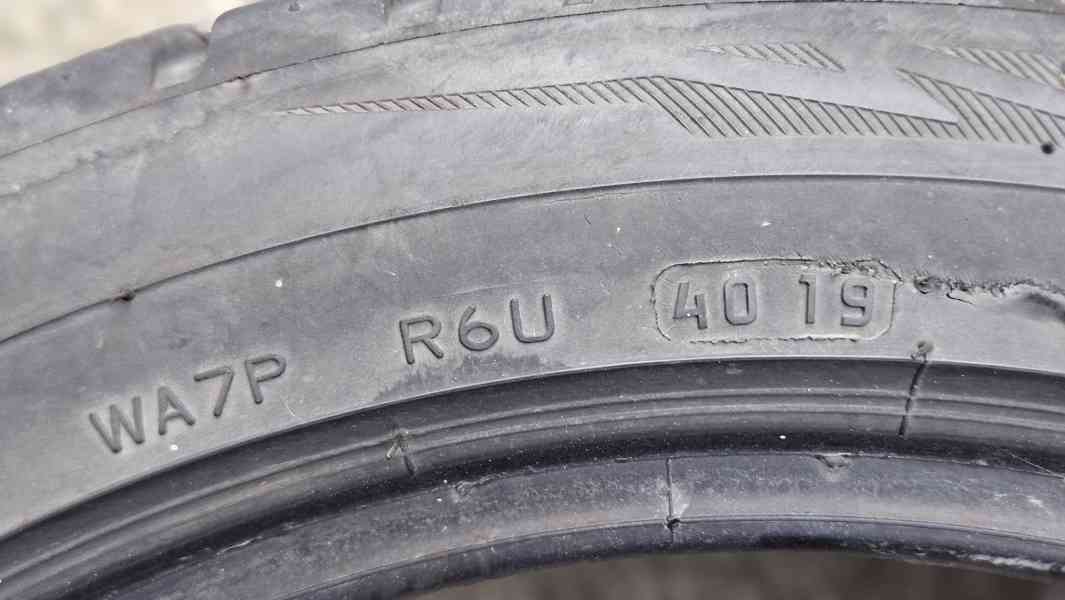 Zimní pneumatiky 205/50 R17 93V - foto 6