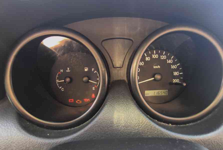 Chevrolet Klas Aveo 1.2, první majitelka, koupeno nové v ČR. - foto 14