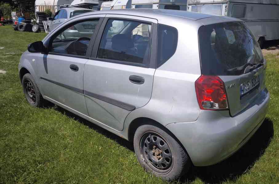 Chevrolet Klas Aveo 1.2, první majitelka, koupeno nové v ČR. - foto 3