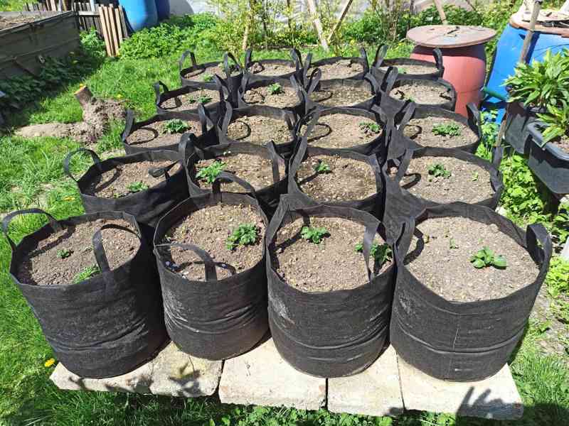 Moon River textilní květináč na brambory černý objem 33 l  - foto 5