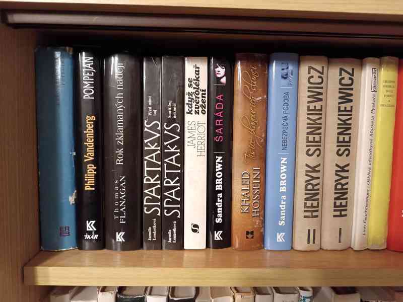 Knihy (118 ks) - foto 2