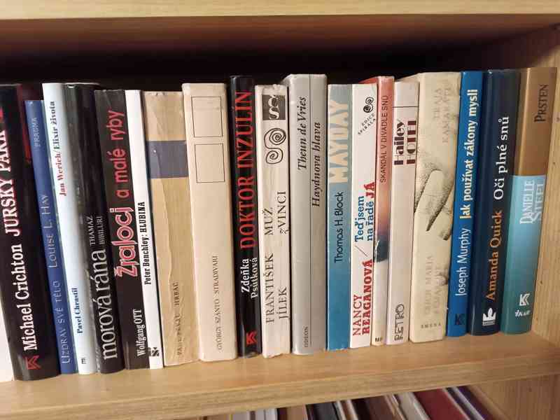 Knihy (118 ks) - foto 7