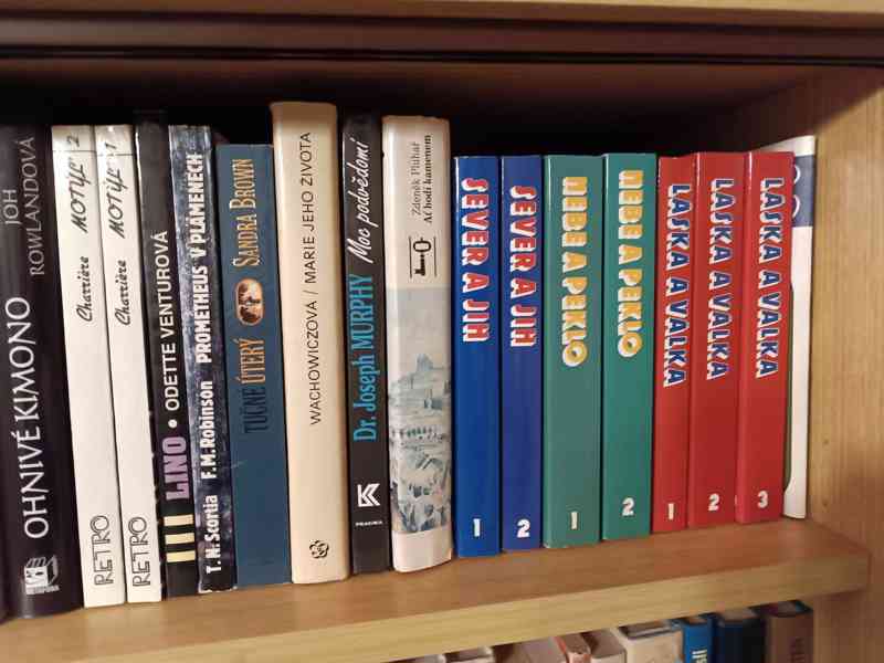 Knihy (118 ks) - foto 4