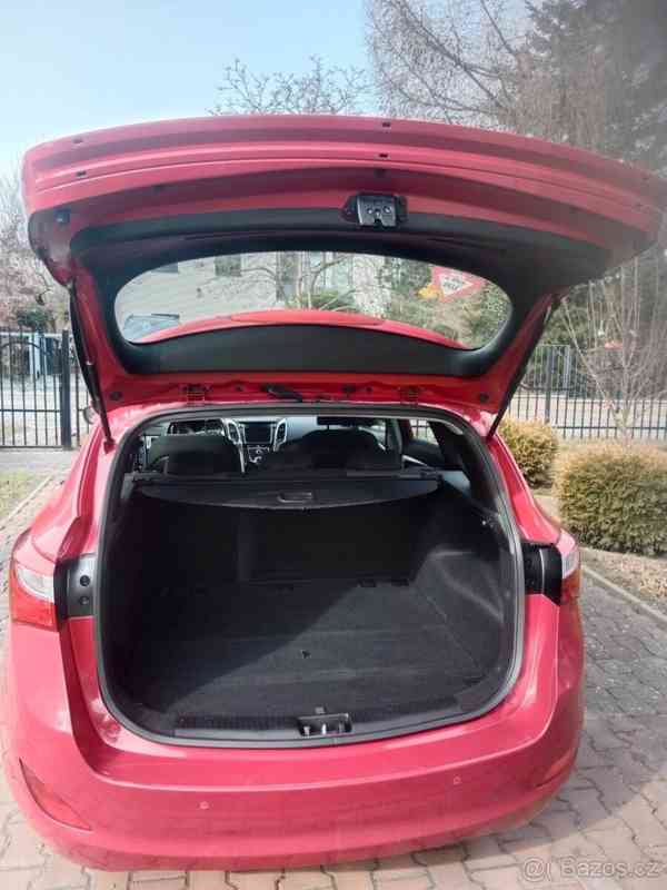 Hyundai i30 1,6   Prodej auta - foto 15