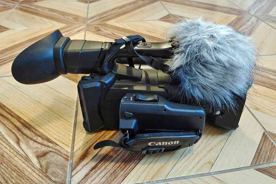 PRODÁM Profi videokameru Canon XF200 - foto 3