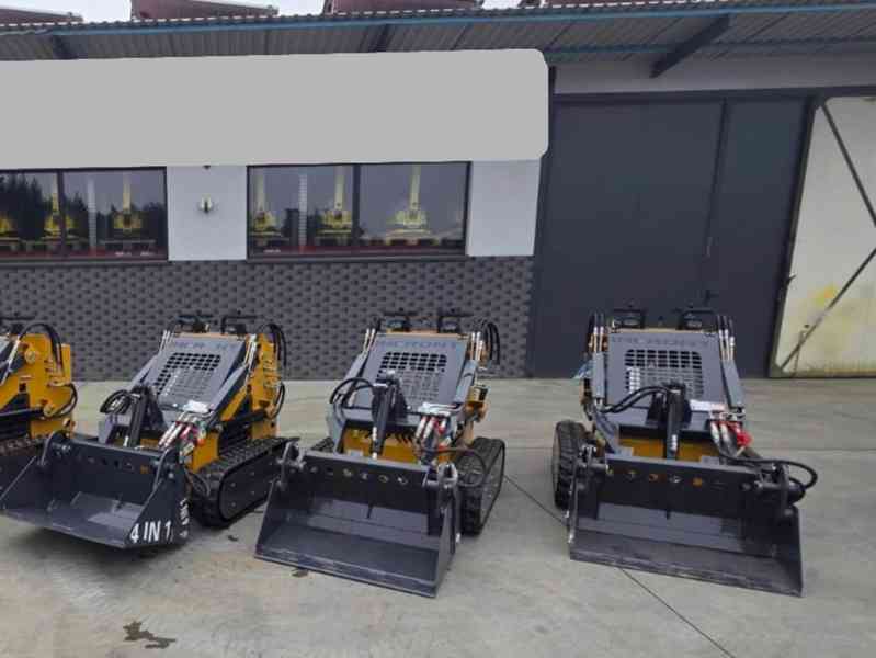 Mini pásový nakladač YF380 25 HP 890 kg, lžíce 4v1 - foto 8