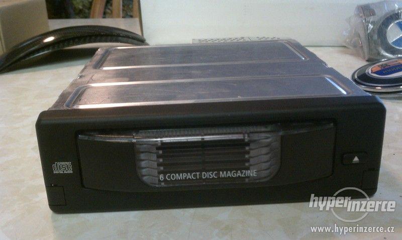 CD changer BMW e60 - foto 1