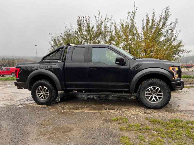 Ford F-150 Raptor - foto 6
