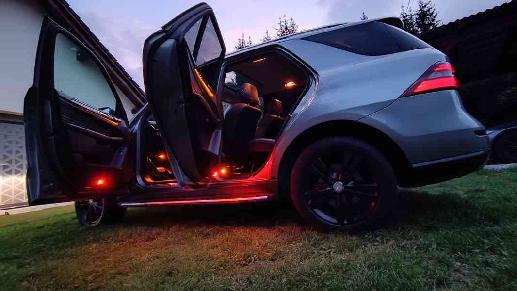 Mercedes - Benz ML 350 CDi GLE 350d AMG - foto 12