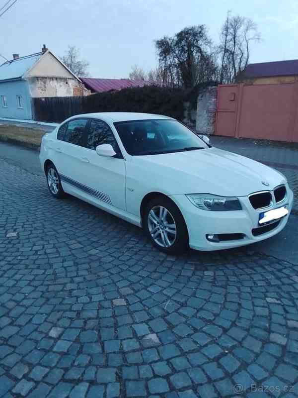BMW Řada 3 318 D - foto 6