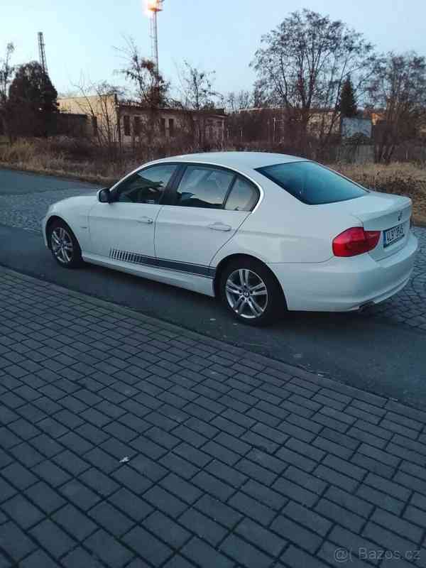 BMW Řada 3 318 D - foto 7