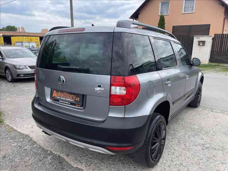Škoda Yeti 1,2 TSi XENONY,AUT.KLIMA,PDC - foto 3