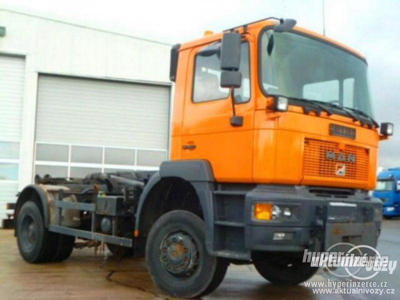 MAN 4x4 kontejner hák komunál - foto 1