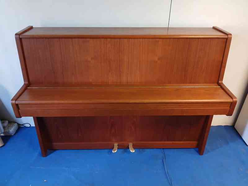 Kvalitní málo hrané naladěné pianino zn. STEINMANN - foto 2