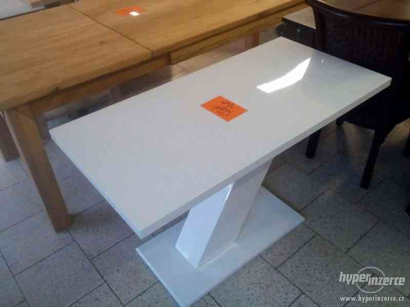 Bílý lesk jídelní stůl - foto 1