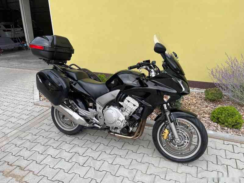 Honda CBF 1000 - foto 2