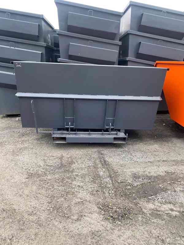 Pojemnik samoopróżniający się 2m3, pojemnik