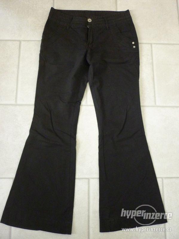 Černé kalhoty - foto 1