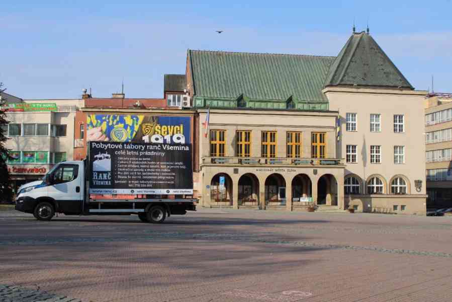 Mobilní billboard Zlín, reklamní plocha k pronájmu - foto 2