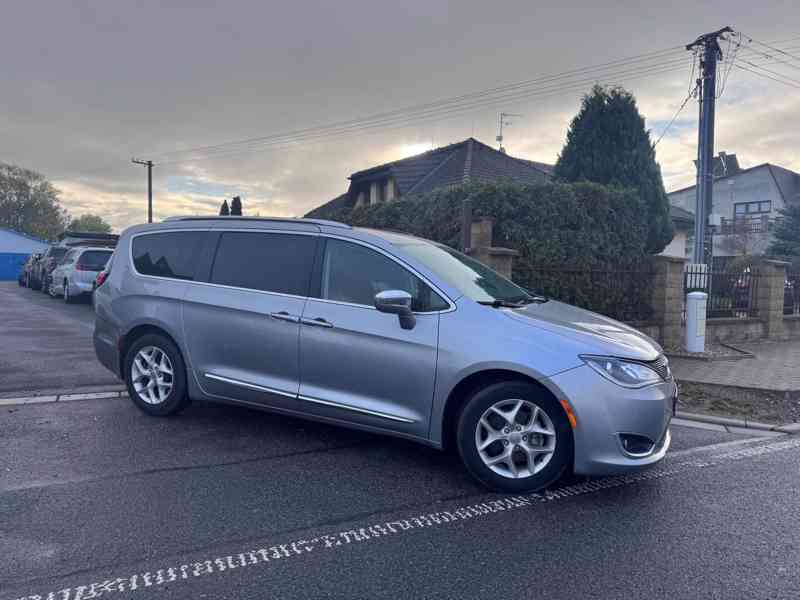Chrysler Pacifica 3,6 RU Panorama Limited 2020 - foto 1