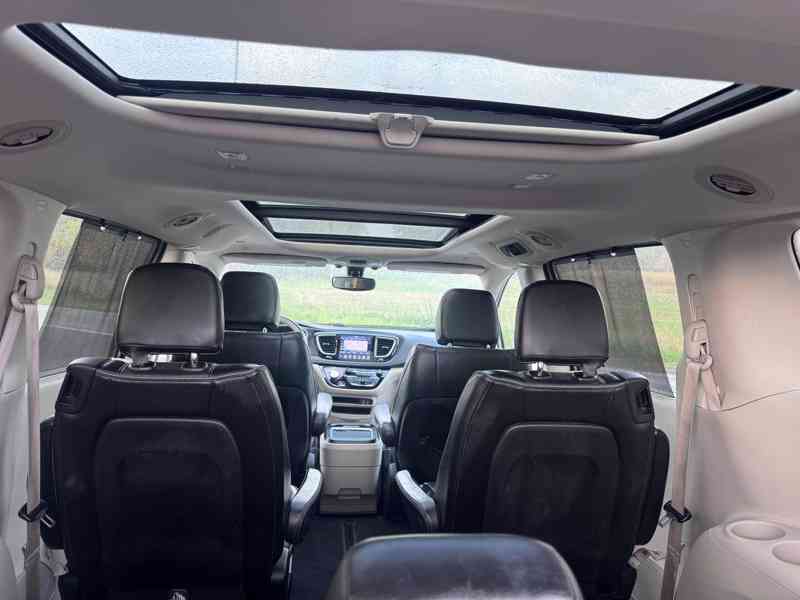 Chrysler Pacifica 3,6 RU Panorama Limited 2020 - foto 9