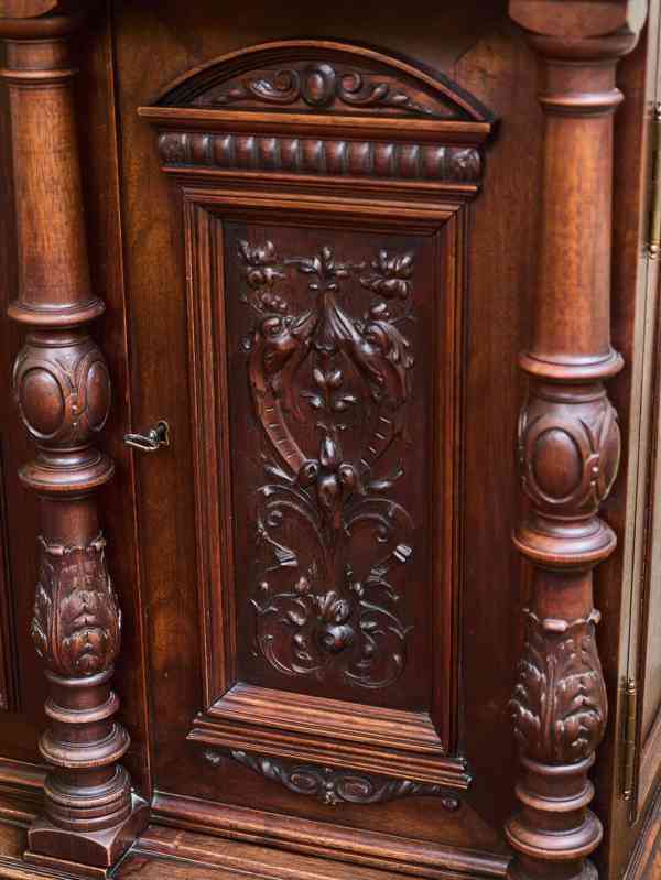 Neorenesanční jídelna ze zámku starožitná a unikátní - foto 14