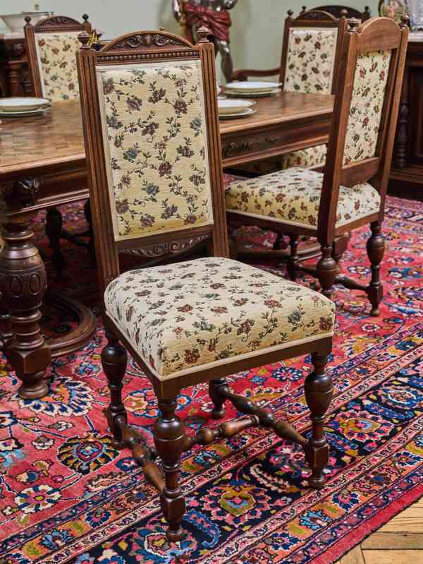 Neorenesanční jídelna ze zámku starožitná a unikátní - foto 16