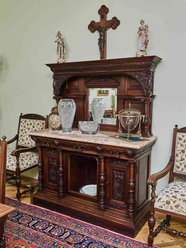 Neorenesanční jídelna ze zámku starožitná a unikátní - foto 4