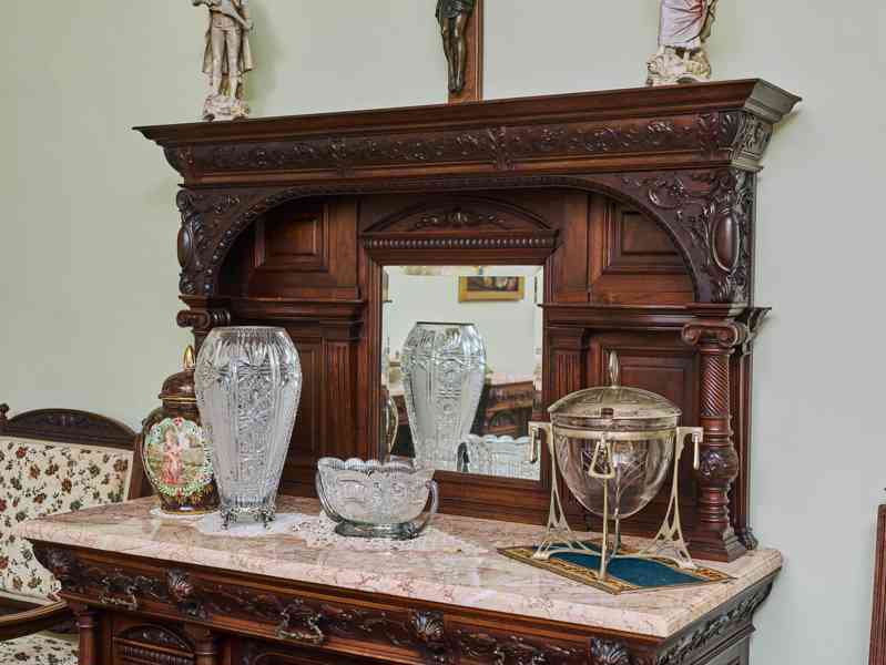 Neorenesanční jídelna ze zámku starožitná a unikátní - foto 6