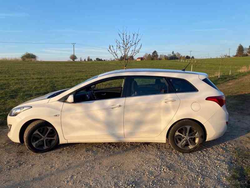 Hyundai i30 1,6 - foto 7
